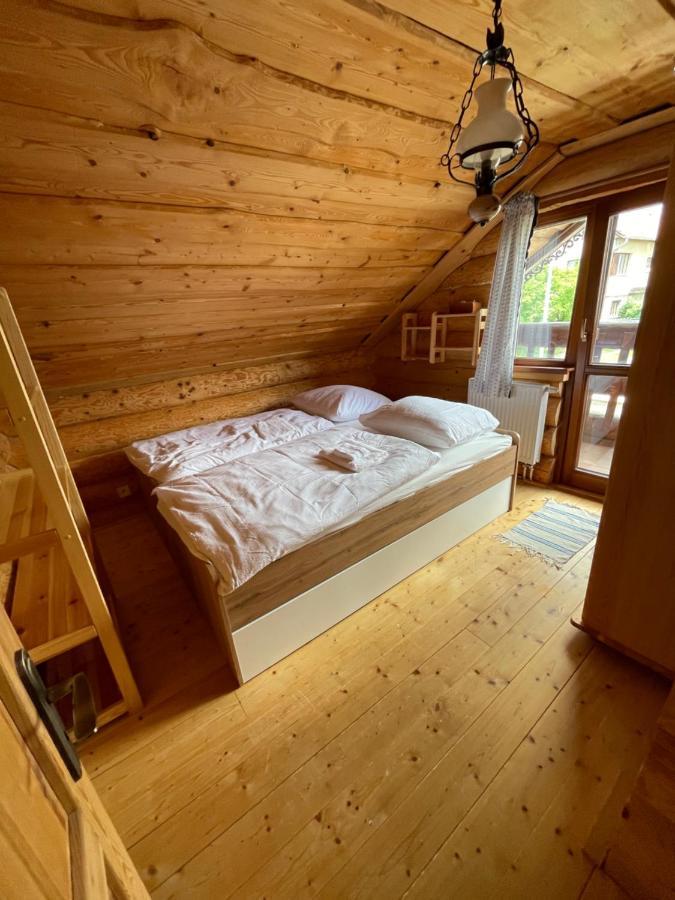 Trinity Log Cabin Wellness Resort สตราบา ภายนอก รูปภาพ
