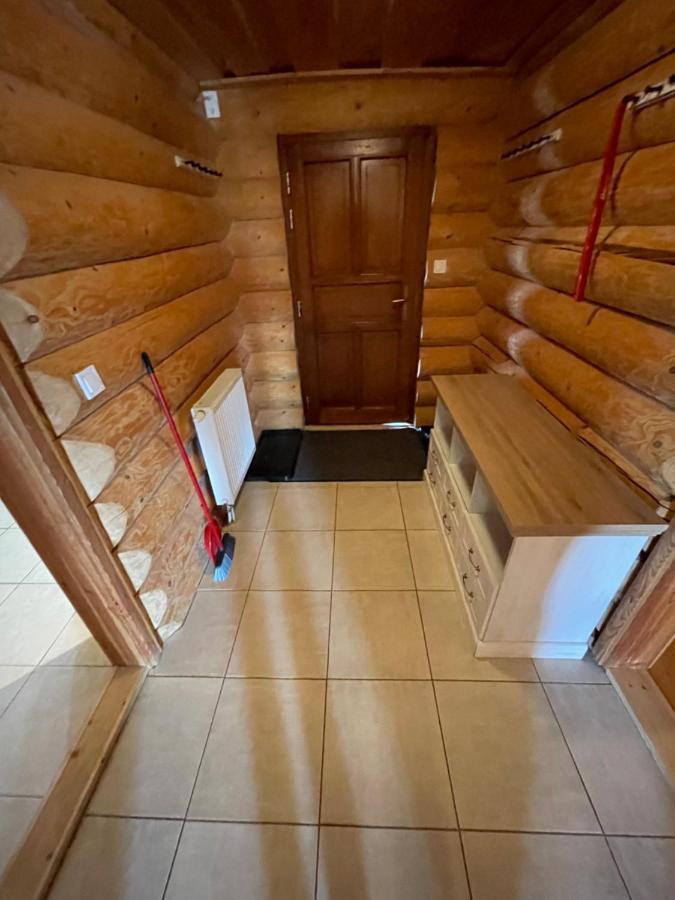 Trinity Log Cabin Wellness Resort สตราบา ภายนอก รูปภาพ